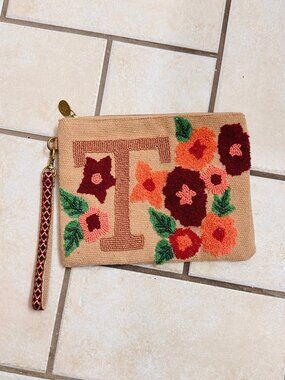 America & Beyond PERSONALIZED INITIAL EMBELLISHED WRISTLET POUCH T